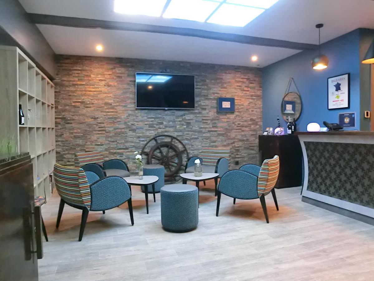 Hotel Sur Le Quai Пор-Вандр Экстерьер фото